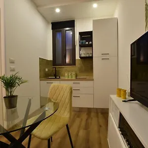 Xx Miglia Apartament